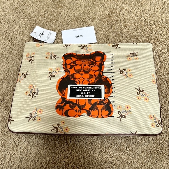 New! COACH vandal most wanted gummy bear large canvas pouch - Picture 1 of 11